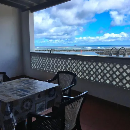 Frente Al Mar Appartamento Órzola